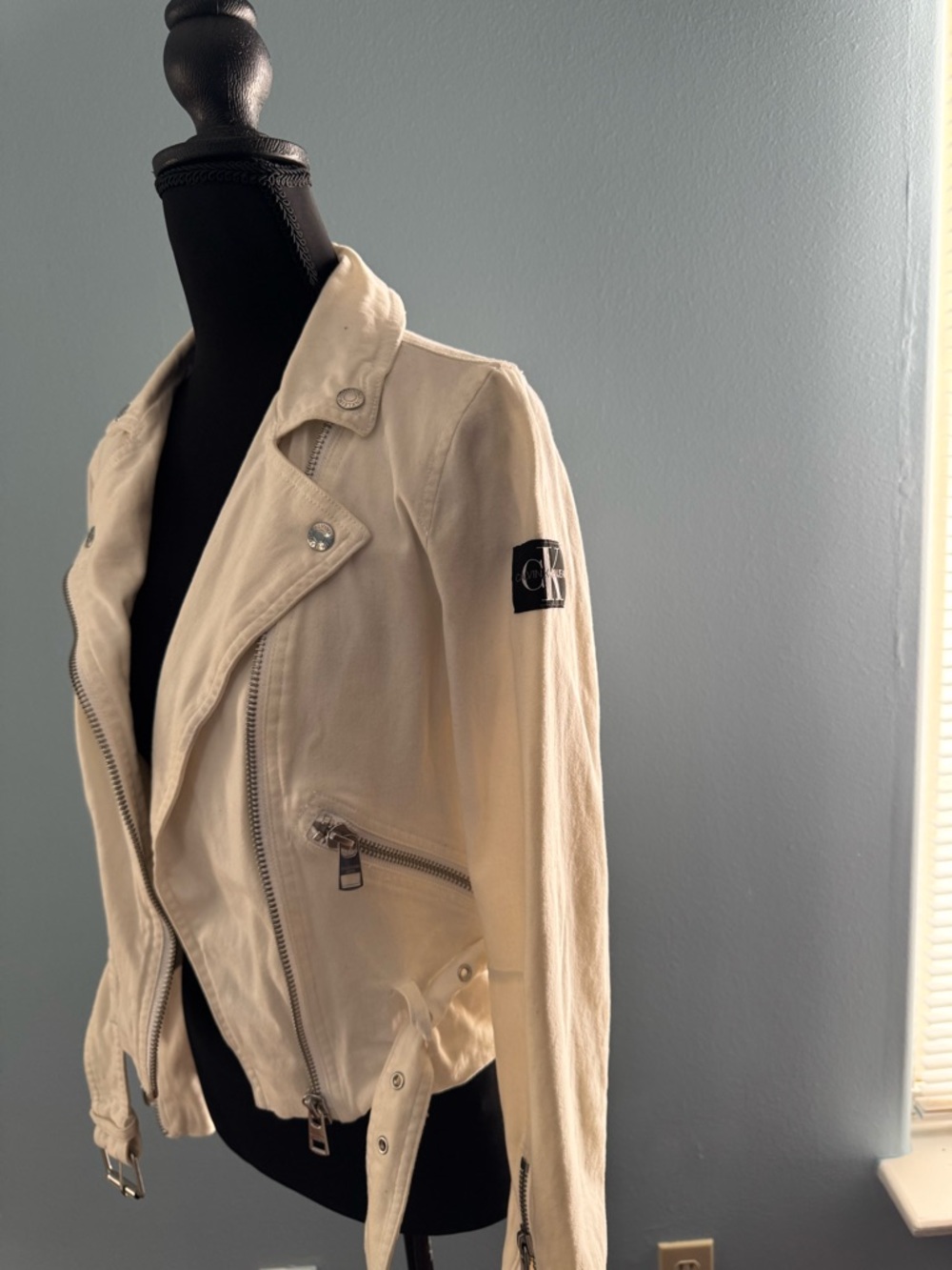 Calvin Klein Jeans Cream Biker Jacket with Belted Waist - Picture 3 of 7